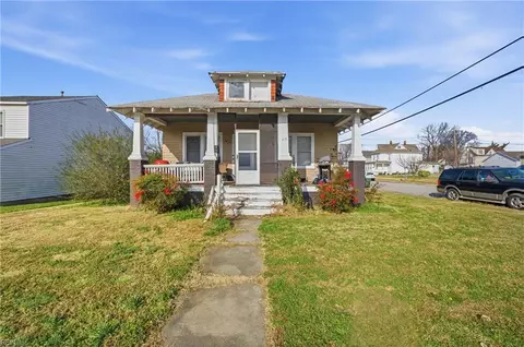 215 Blair Ave, Newport News, VA 23607