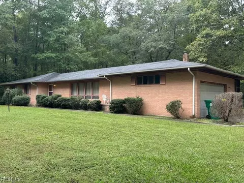 601 Flank Dr, Petersburg, VA 23805