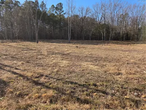 2 Sandy Hill Rd, Sussex County, VA 23837
