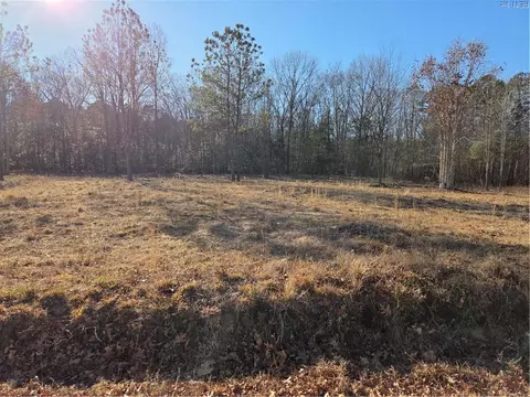 7 Sandy Hill Rd, Sussex County, VA 23837