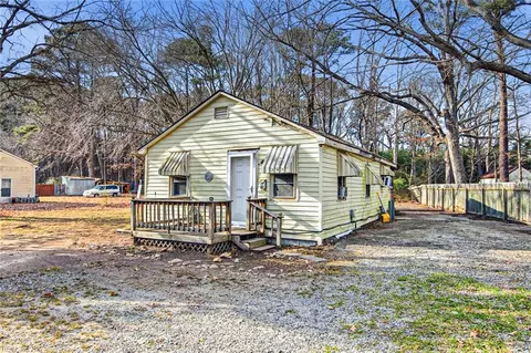 345 Tabbs Ln, Newport News, VA 23602