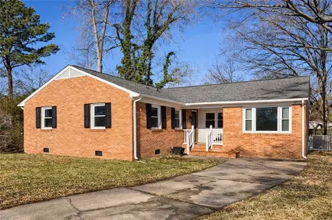 1001 Lyndon Cir, Newport News, VA 23605