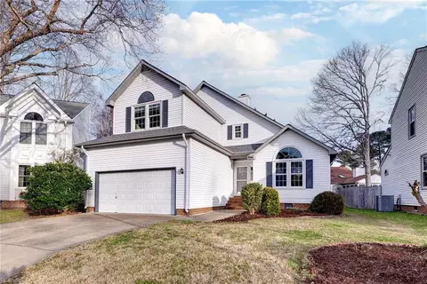 804 Gateway Ct, Newport News, VA 23602