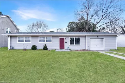 113 Commonwealth Ave, Chesapeake, VA 23325