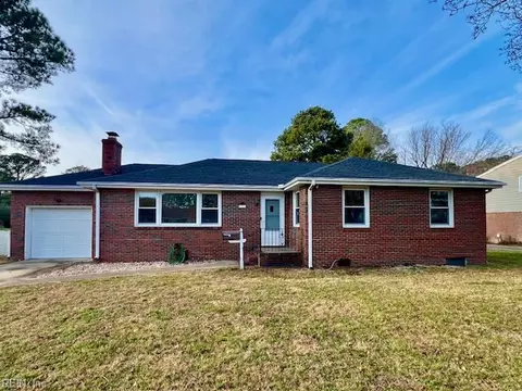 1733 Meredith Rd, Virginia Beach, VA 23455