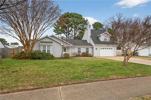 5 Easthill Ct, Hampton, VA 23664