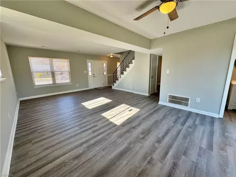 Living - 121 Fort Worth St, Hampton, VA 23669 photo 3 of 3