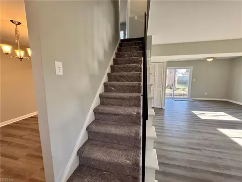Entry Way - 121 Fort Worth St, Hampton, VA 23669 photo 1 of 1