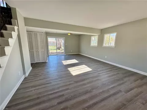 Living - 121 Fort Worth St, Hampton, VA 23669 photo 1 of 3