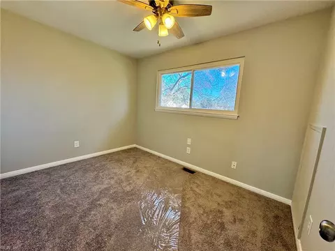 Bedroom - 121 Fort Worth St, Hampton, VA 23669 photo 1 of 4