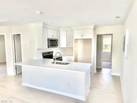 51 Greeneland Blvd, Portsmouth, VA 23701