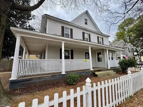 3608 Bainbridge Blvd, Chesapeake, VA 23324