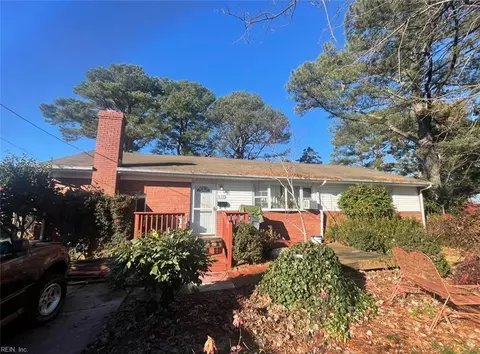 1089 Baker Rd, Virginia Beach, VA 23455
