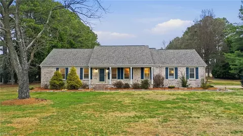 1400 Pine Bark Rd, Chesapeake, VA 23322