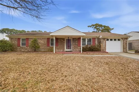 3849 Croonenbergh Way, Virginia Beach, VA 23452