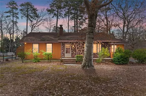 221 Rich Rd, Yorktown, VA 23693