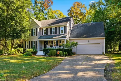 109 Spinnaker Run Ct, Smithfield, VA 23430