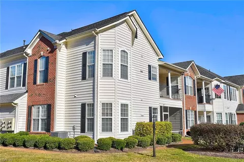 2817 Majestic Oak Ct, Virginia Beach, VA 23456