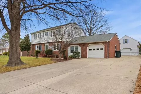 205 Hankins Dr, Hampton, VA 23669