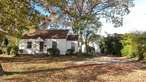 8443 Chesapeake Blvd, Norfolk, VA 23518