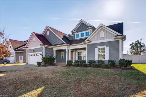 4513 Overlook Pl, Chesapeake, VA 23321