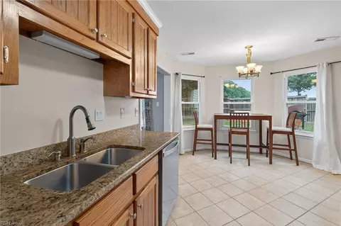 2304 Apple Tree Cres, Virginia Beach, VA 23456