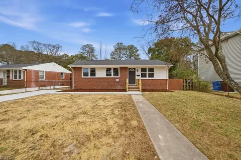 3021 Menands Dr, Chesapeake, VA 23325
