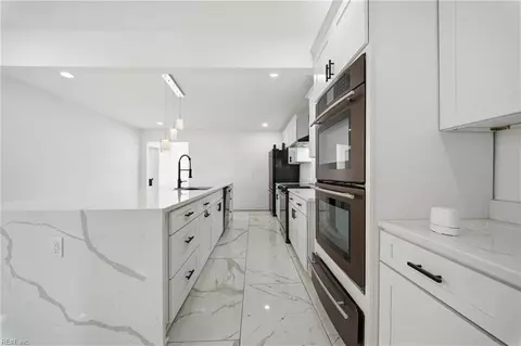 Kitchen - 845 N King St, Hampton, VA 23669 photo 2 of 3