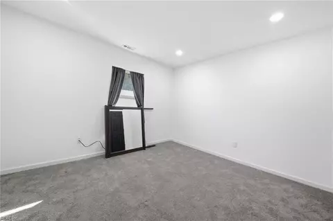 Bedroom - 845 N King St, Hampton, VA 23669 photo 6 of 16