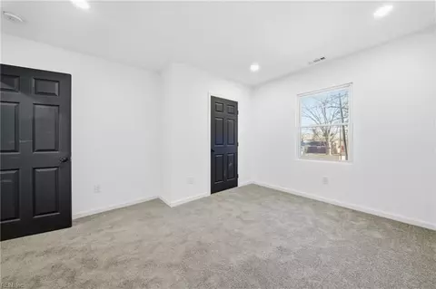 Bedroom - 845 N King St, Hampton, VA 23669 photo 4 of 16
