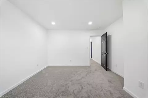 Bedroom - 845 N King St, Hampton, VA 23669 photo 5 of 16