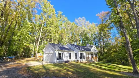 4798 Afton Ct, Suffolk, VA 23435