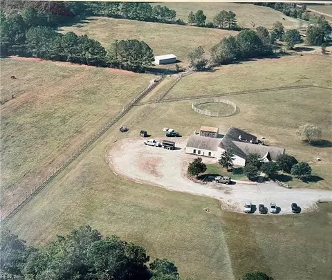2451 Lake Cohoon Rd, Suffolk, VA 23434