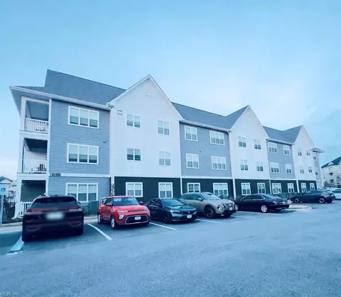 1501 Waitsel Dr #104, Chesapeake, VA 23320