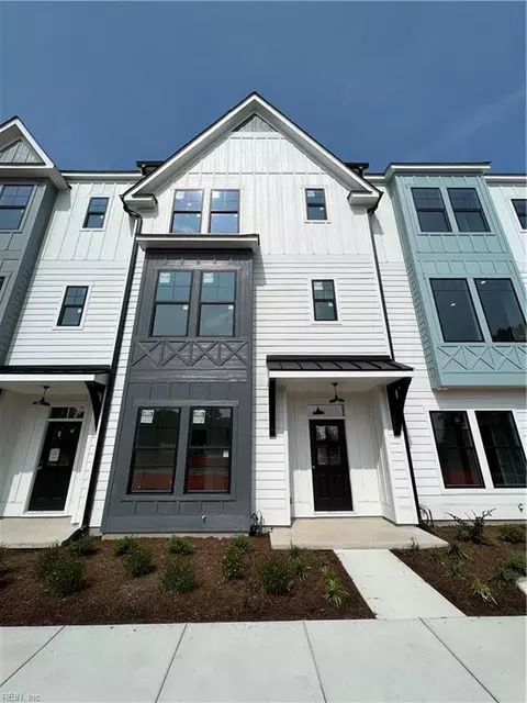 910 Jennings Ln, Chesapeake, VA 23322