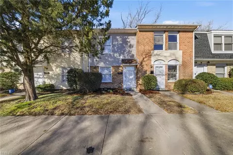 1661 Darren Cir, Portsmouth, VA 23701