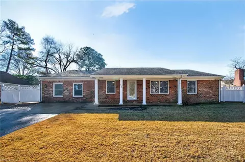 5105 Rochelle Rd, Virginia Beach, VA 23464