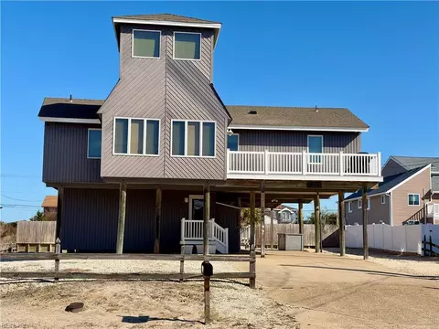 2944 Sandpiper Rd, Virginia Beach, VA 23456