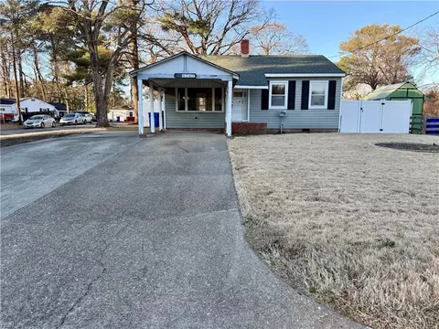 8268 Gygax Rd, Norfolk, VA 23505