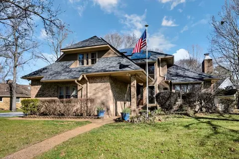 1777 Valhalla Arch Arch, Virginia Beach, VA 23454