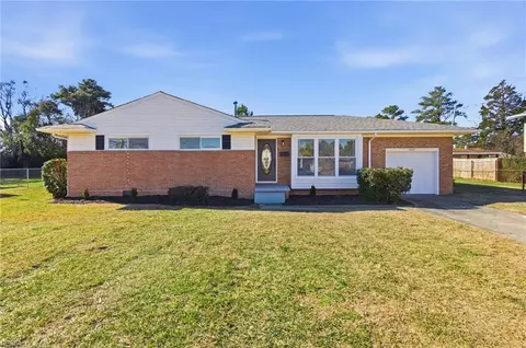 7917 Walters Dr, Norfolk, VA 23518