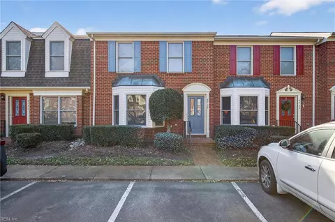 4727 Bay Quarter Ct, Virginia Beach, VA 23455