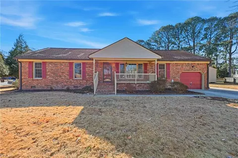 4201 Radcliffe Ln, Chesapeake, VA 23321