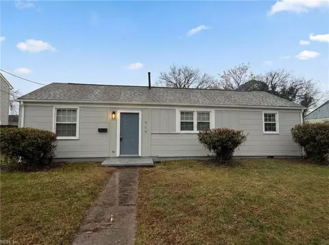 909 Workwood Rd, Norfolk, VA 23513
