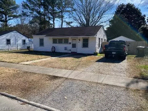 2507 Sunset Dr, Chesapeake, VA 23323