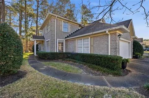 1072 Estates Ct, Portsmouth, VA 23703