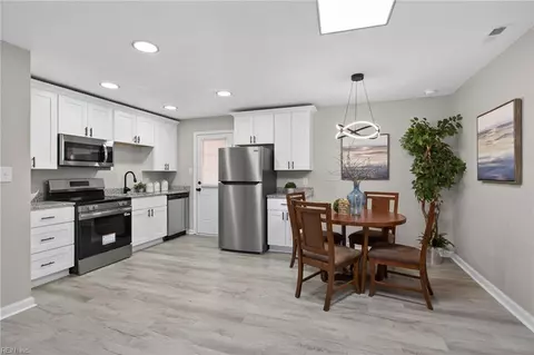 157 Waverly Dr, Virginia Beach, VA 23452