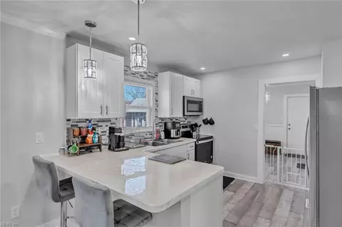 Kitchen - 512 Pocahontas Pl, Hampton, VA 23661 photo 1 of 1