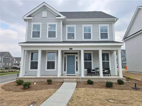 2213 Sanibel Ln, Chesapeake, VA 23321