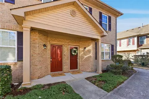 538 Hadleybrook Dr, Chesapeake, VA 23320